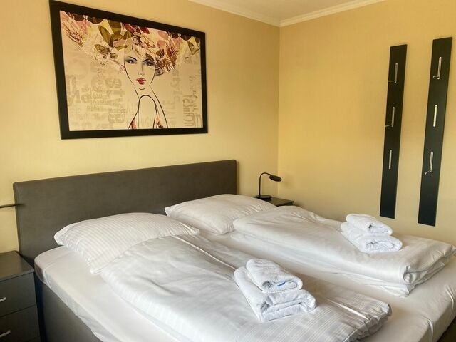 Ferienwohnung in K&uuml;hlungsborn - 9987- Urlaubstr&auml;ume Am Meer, WE 3.4 Strandkorb auf der Terrasse - Bild 8