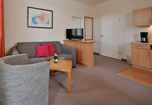 Ferienwohnung in Sellin - Ferienwohnung 5 in Sellin auf R&uuml;gen Villa Celia 6 Pers. WLAN und Sauna 200 m vom Strand entfernt - Bild 2