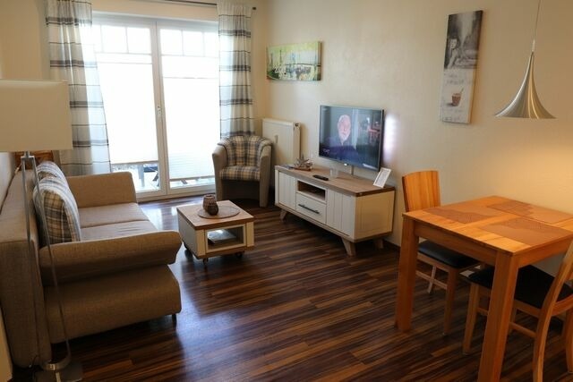 Ferienwohnung in K&uuml;hlungsborn - Strandstra&szlig;e 32 - 04-04 - Bild 2